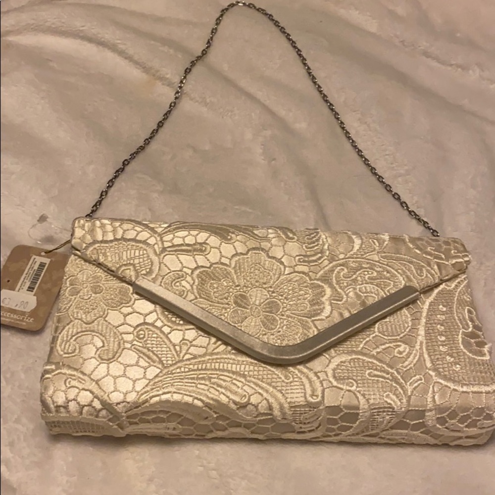 WHITE LACE CLUTCH FROM ITALY